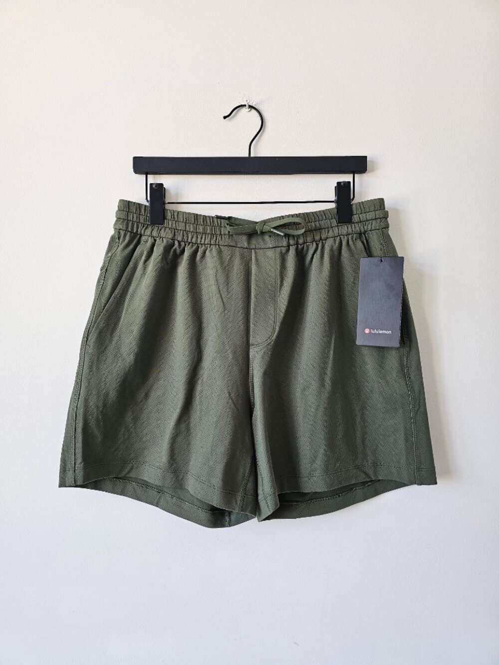 NWT LULULEMON SYEG Sage Green Mesh Soft Jersey Shorts 5" Linerless Men's Large